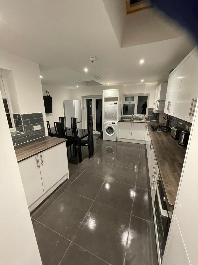 Vale Nky Apartment Rooms Лондон Экстерьер фото