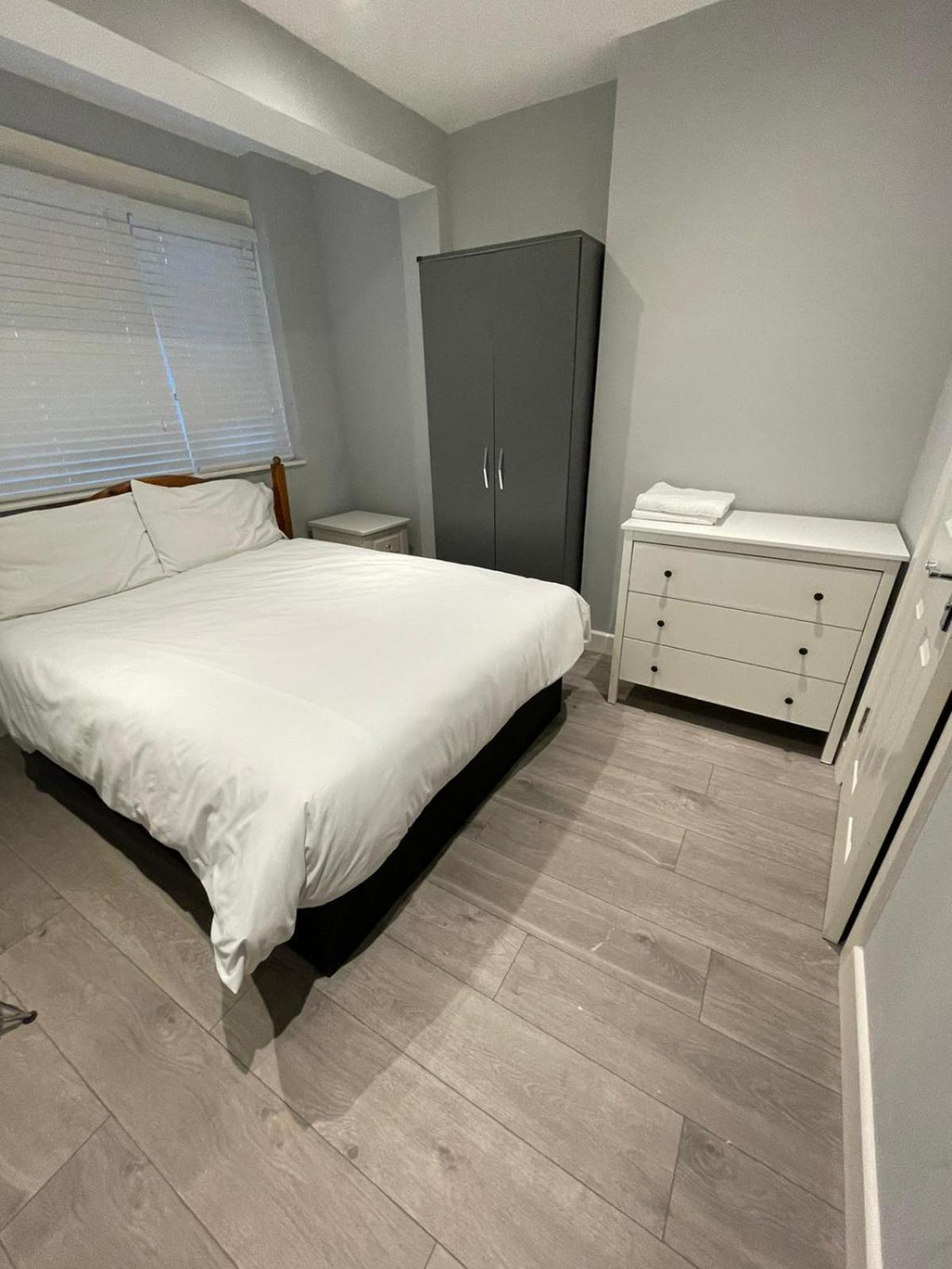 Vale Nky Apartment Rooms Лондон Экстерьер фото